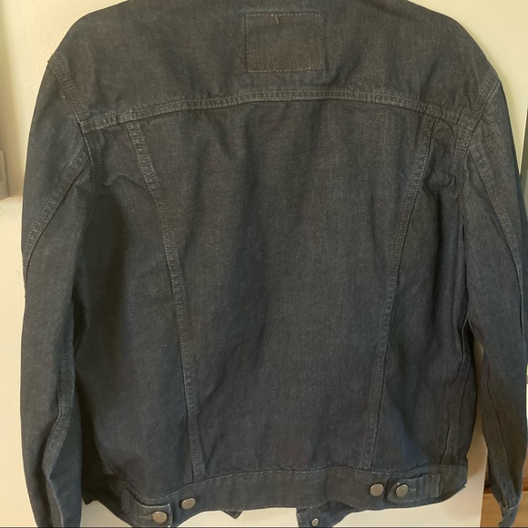 LEVI’S | Dark Wash Denim Trucker Jacket - Picture 8 of 8